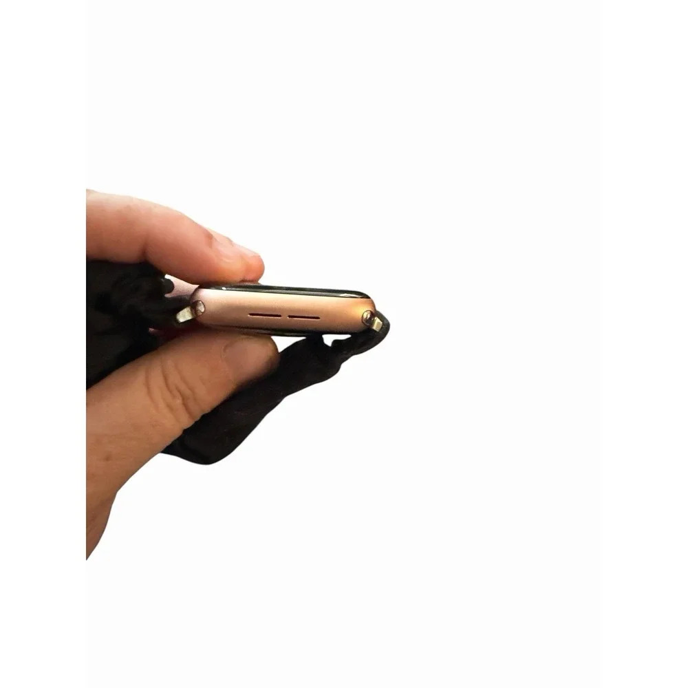 Apple Watch Series 5 44mm GPS Gold Aluminum 94% Battery Health